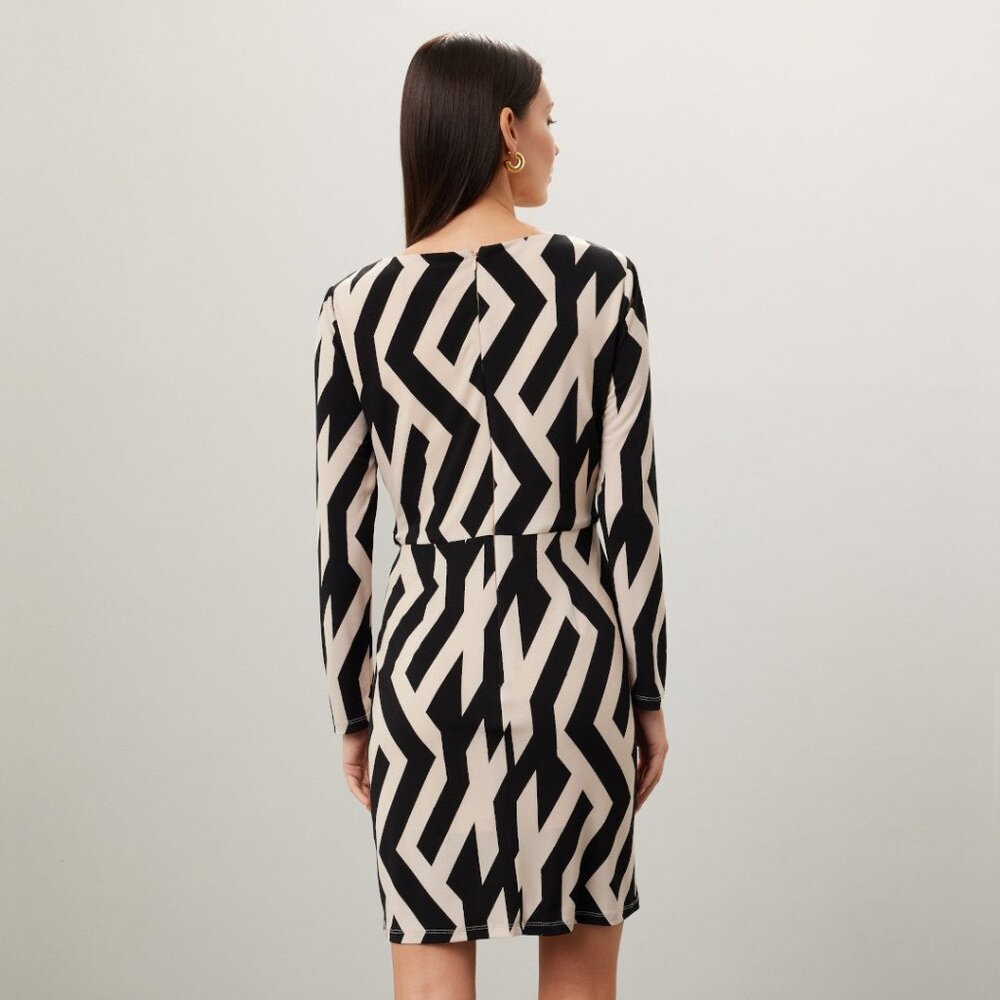 Geometric Dress - Picture 7 of 8